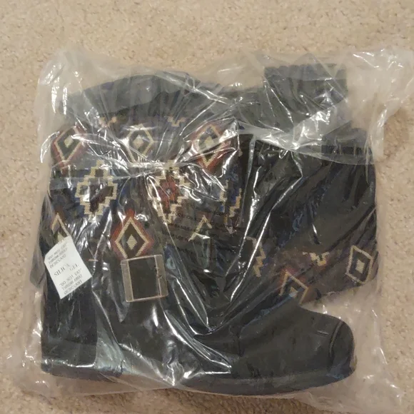 Muk LUKS Kailee Tall Boots - Picture 5 of 5